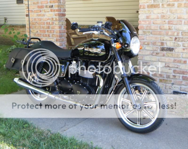 Triumph bonneville single seat cowl